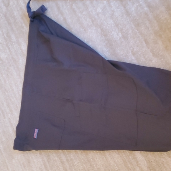 Cherokee scrub NWT 4100 pewter - Picture 3 of 3